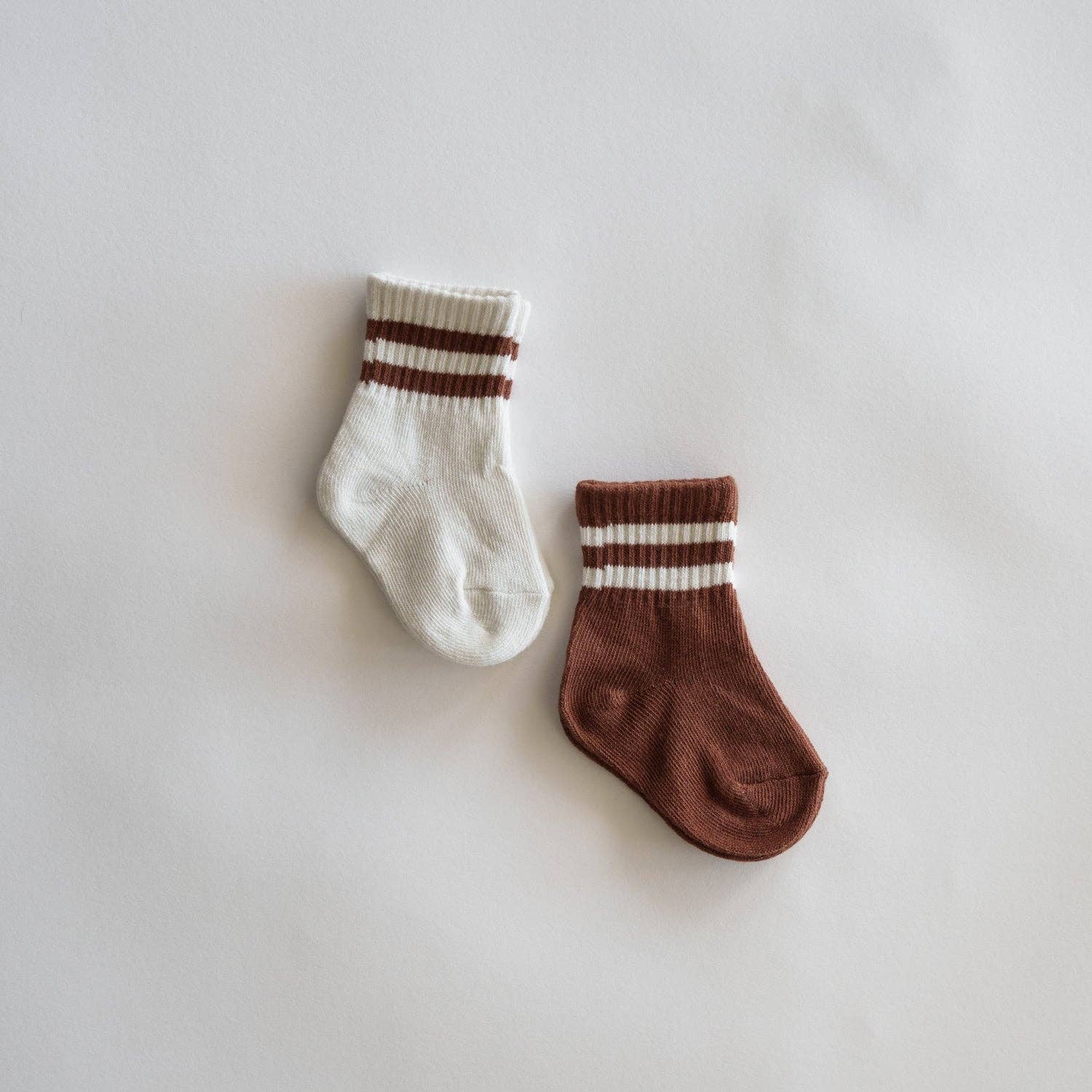 Kid Accessories (socks, hats, smocks +)